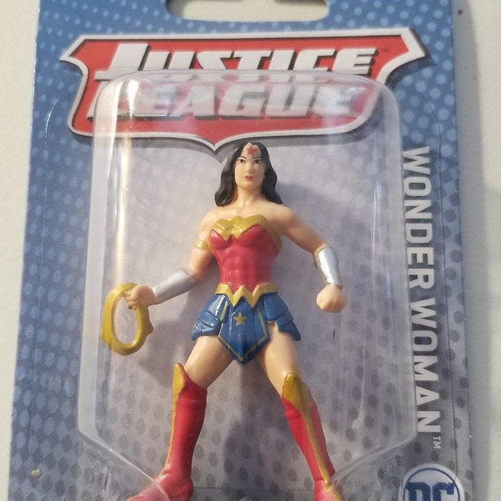DC Comics Wonder Women 3 inch Figure